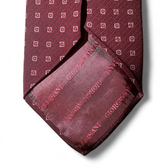 🔥 Armani Tie 🔥 - Picture 3 of 5